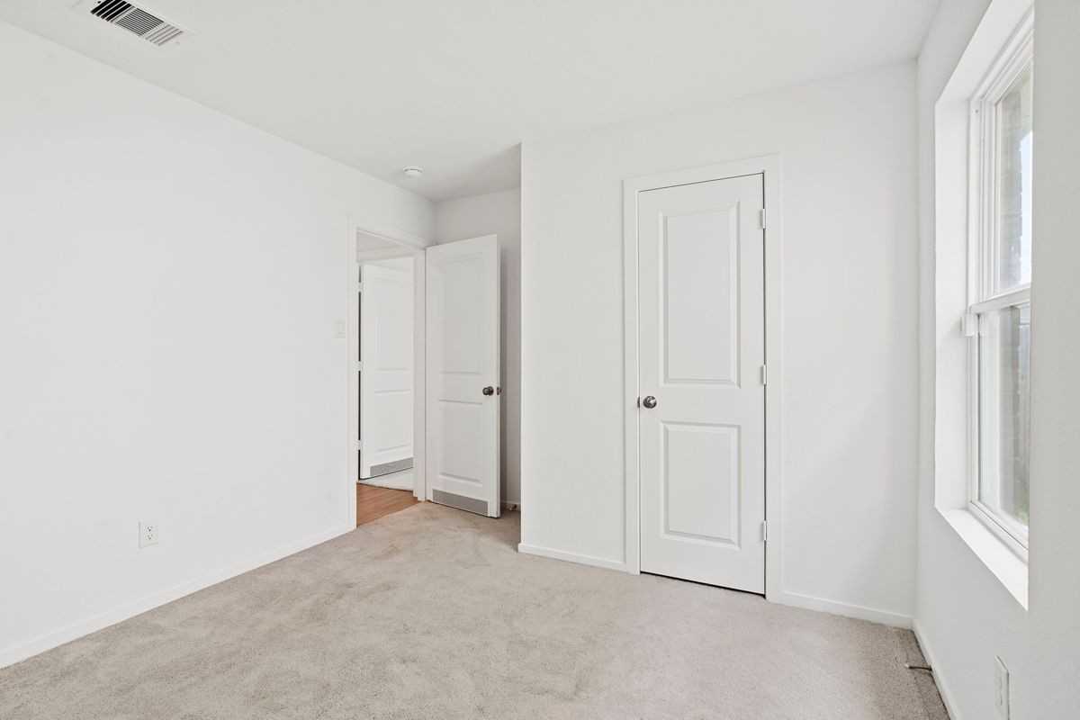 1106 Rustic Willow Dr - Photo 4 of 24