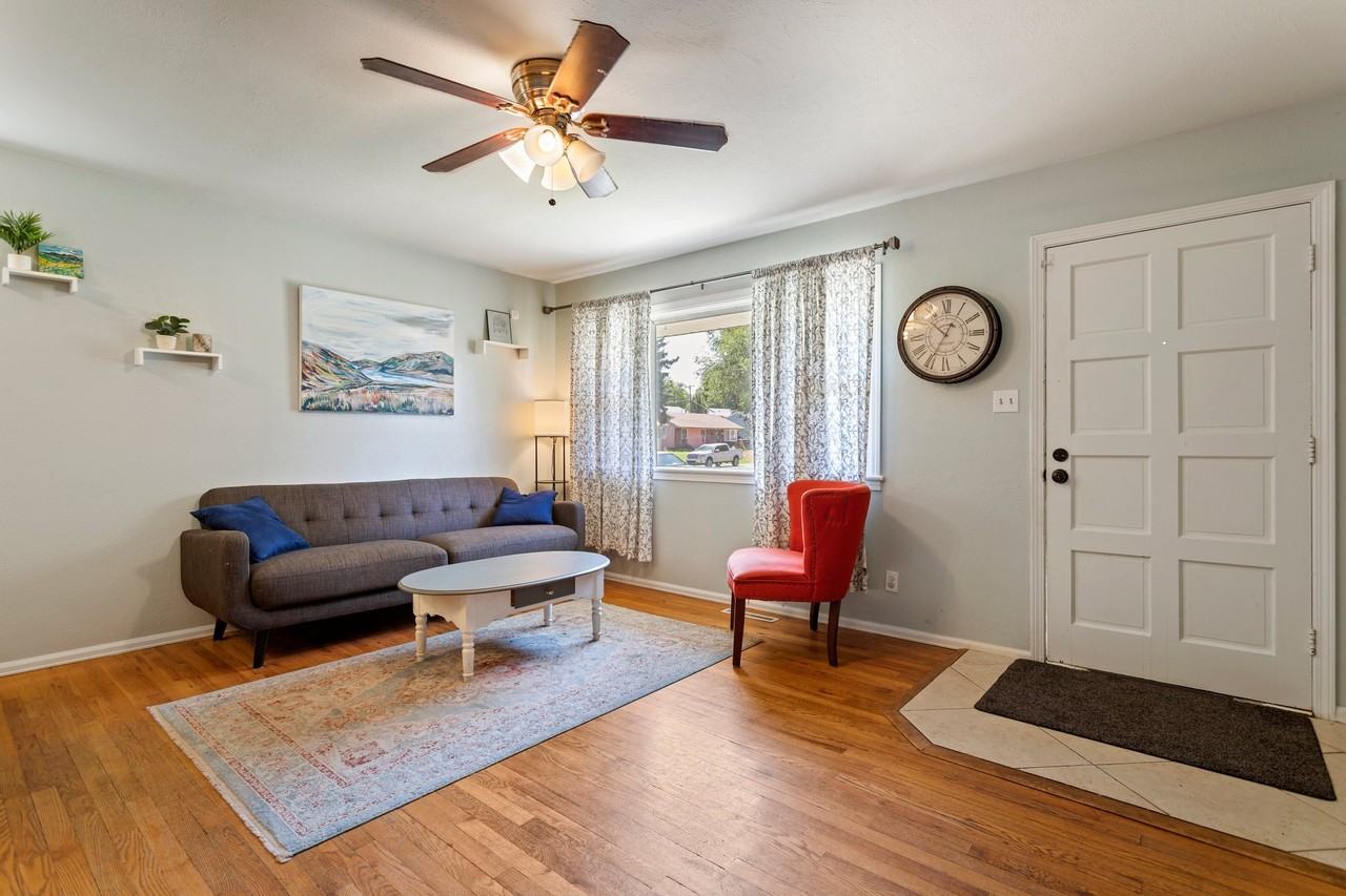 1550 Happiness Dr - Photo 4 of 38