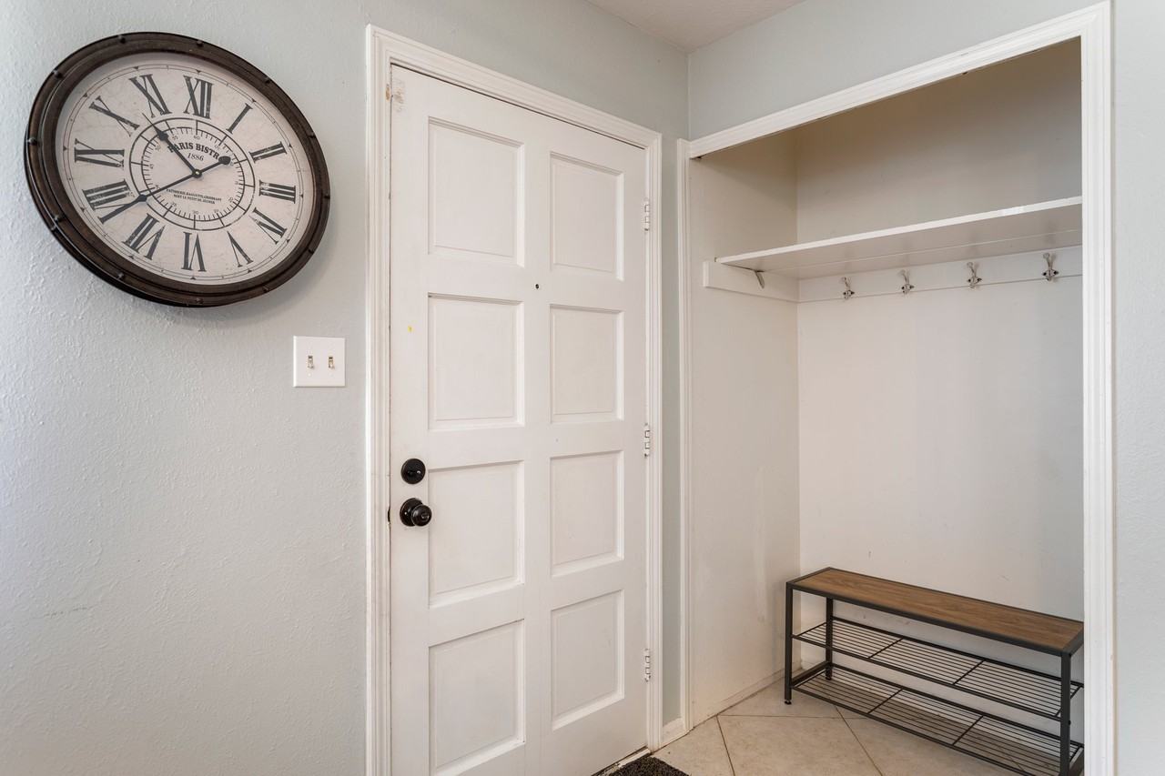 1550 Happiness Dr - Photo 5 of 38