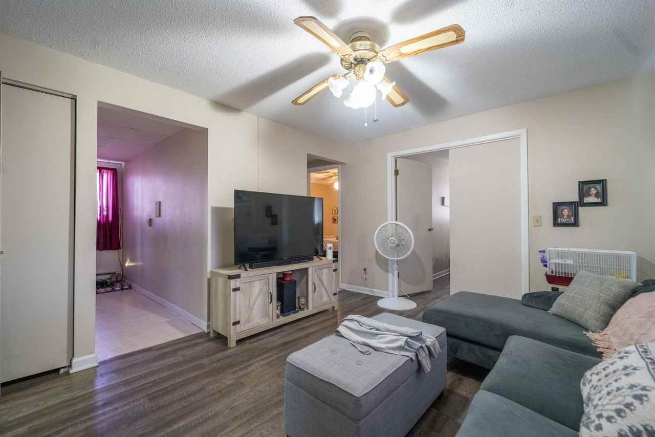 1501 W 3rd St #1 - Photo 2 of 16