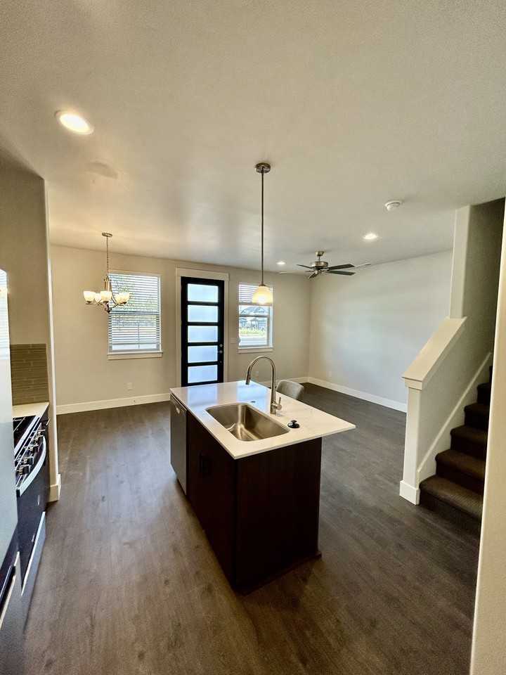 61507 White Tail St #3 - Photo 4 of 10