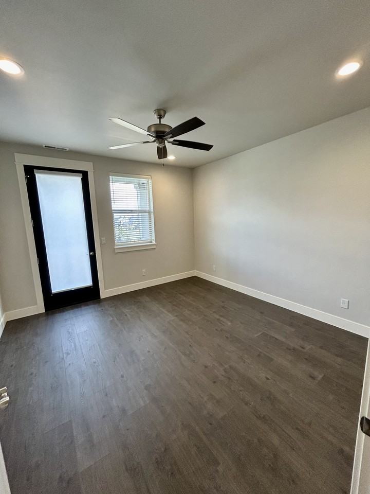 61507 White Tail St #3 - Photo 5 of 10