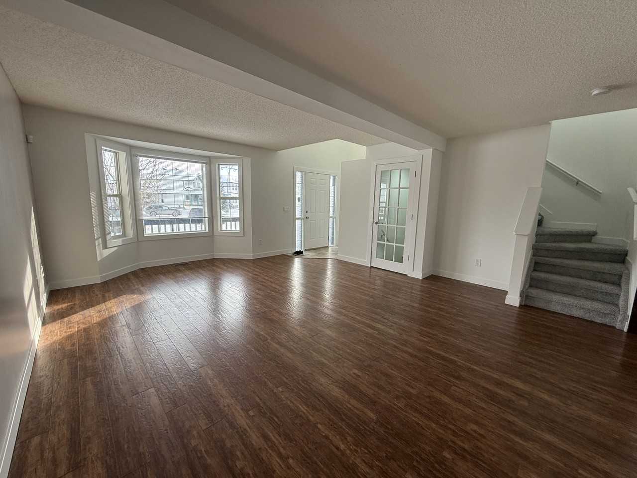 8 Craigen Court Leduc, AB - Photo 3 of 15