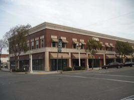 featured image of 223 N Irwin St #H