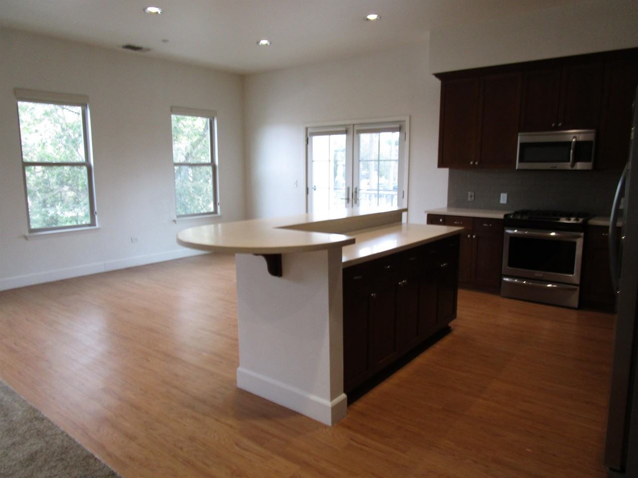 223 N Irwin St #H - Photo 2 of 12