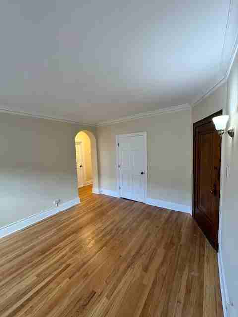 6902 19th St - Photo 2 of 6