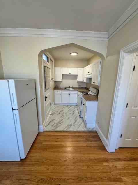 6902 19th St - Photo 5 of 6