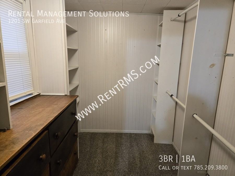 1201 Sw Garfield Ave - Photo 4 of 5