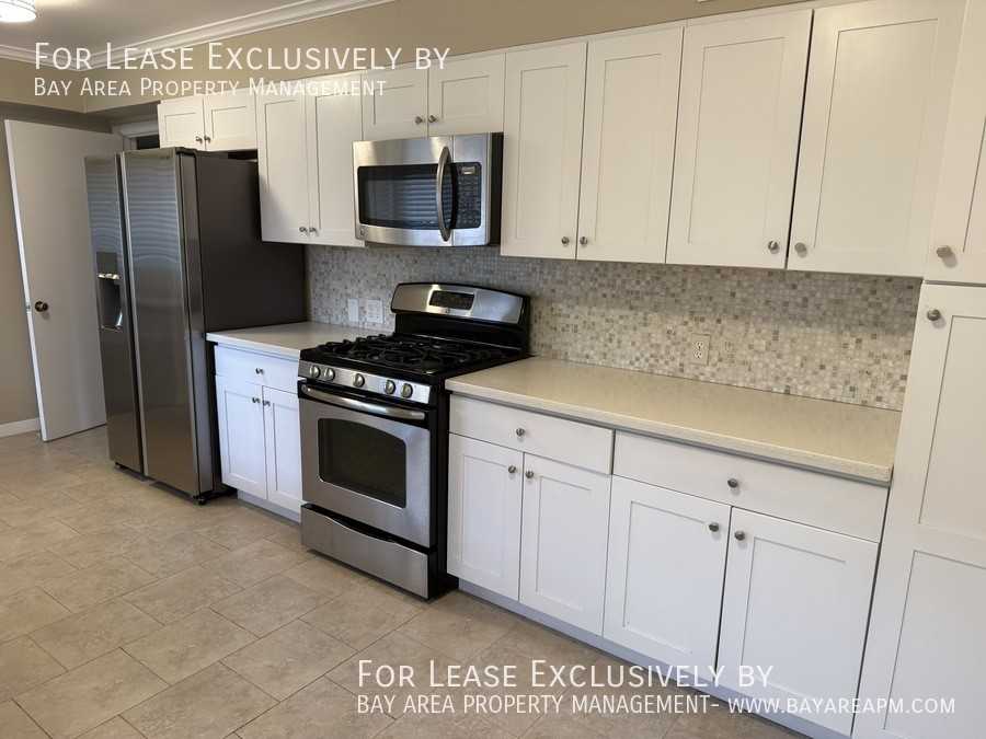 1393 Geneva Ave - Photo 3 of 13