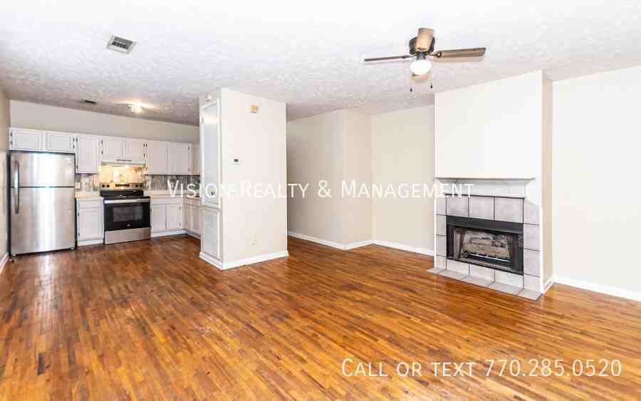 2672 E 3rd St #2672 - Photo 3 of 14