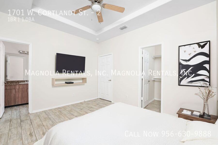 1701 W Cortlandt St #2 - Photo 6 of 8