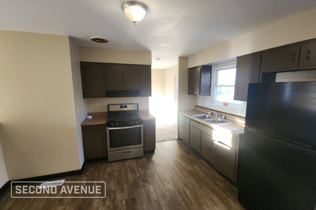 1211 Wamajo Dr - Photo 4 of 11