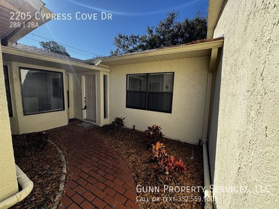 2205 Cypress Cove Dr - Photo 2 of 16