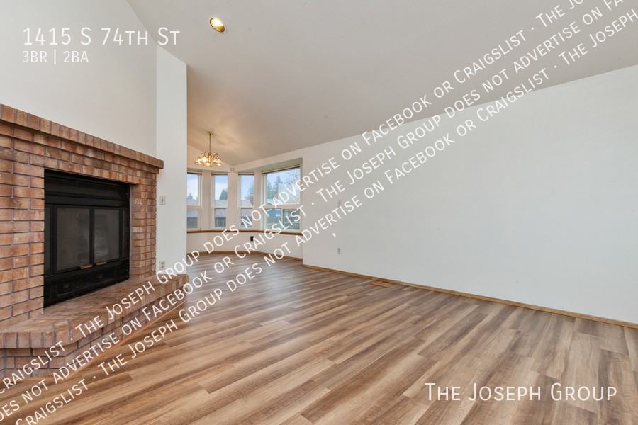 1415 S 74th St - Photo 3 of 26