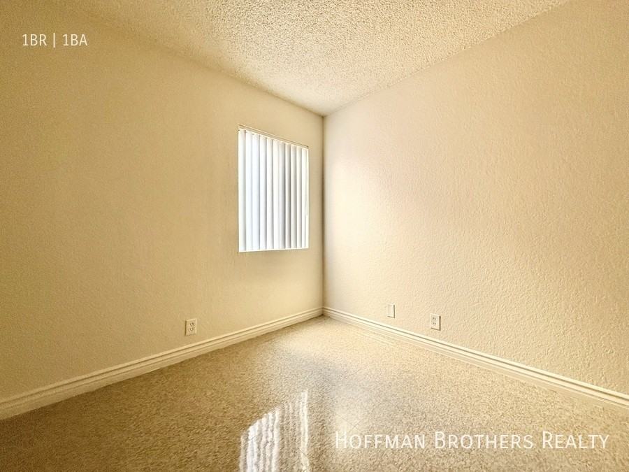 8900 Burnet Ave #123 - Photo 3 of 6