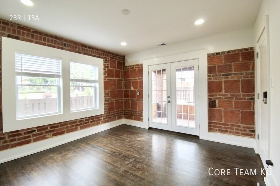 4318 Mercier St #4318-1 - Photo 2 of 16