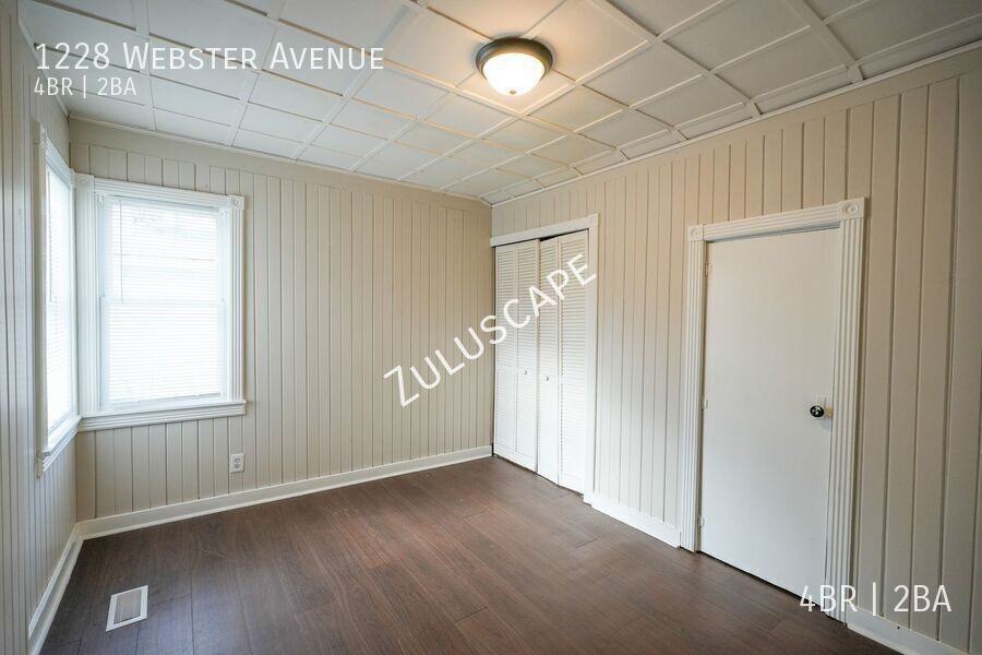 1228 Webster Ave - Photo 6 of 27