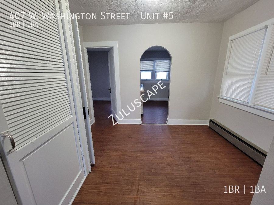 407 W Washington St #5 - Photo 7 of 8