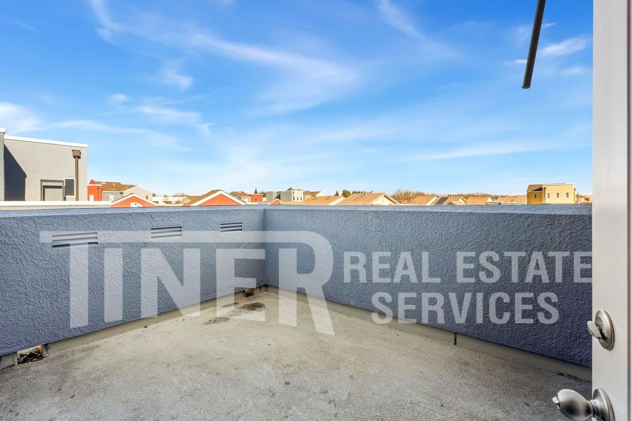 10824 Atherstone Dr - Photo 4 of 25