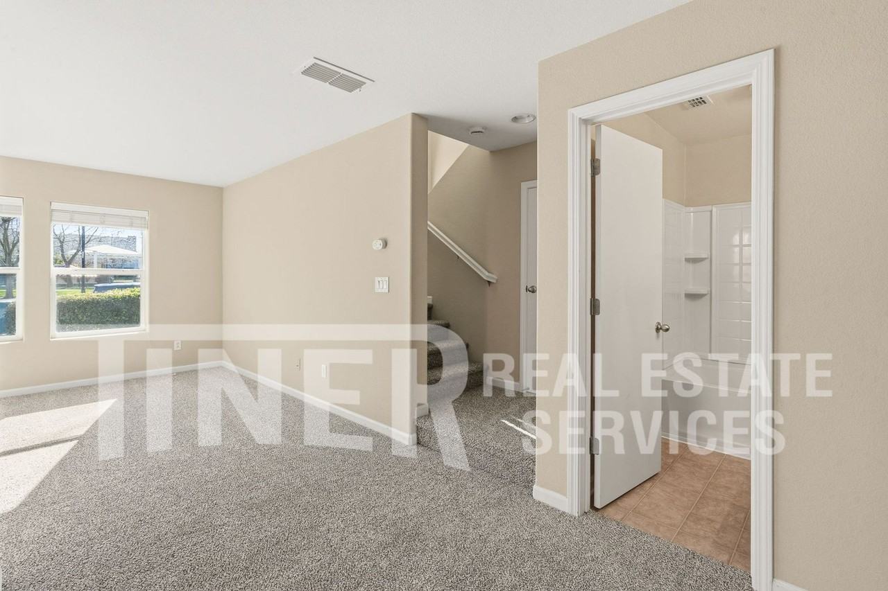 10824 Atherstone Dr - Photo 7 of 25