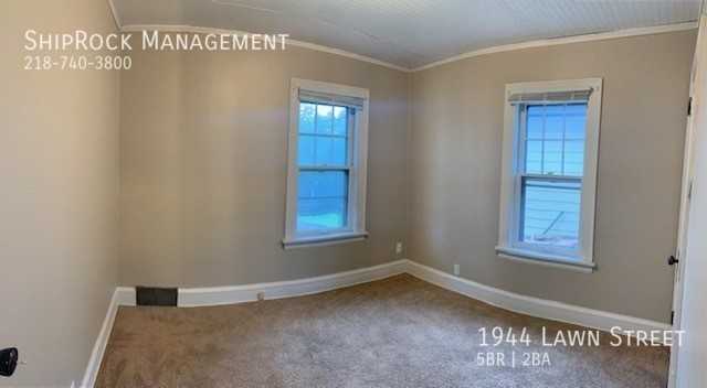 1944 Lawn St - Photo 6 of 8