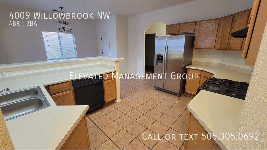 4009 Willowbrook Pl Nw - Photo 5 of 28