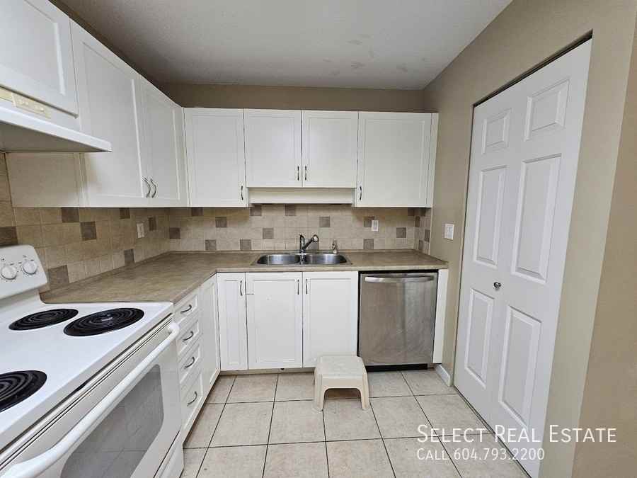 2700 Mccallum Rd #325 - Photo 5 of 22