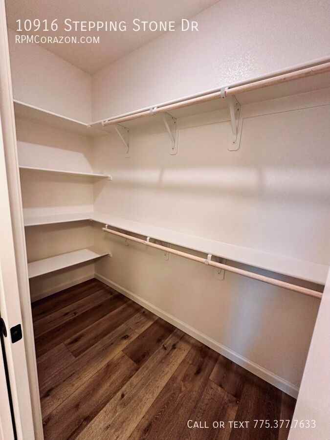 10916 Stepping Stone Dr - Photo 7 of 19