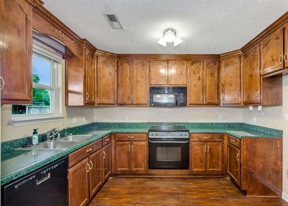 218 Maddux Ct - Photo 7 of 16