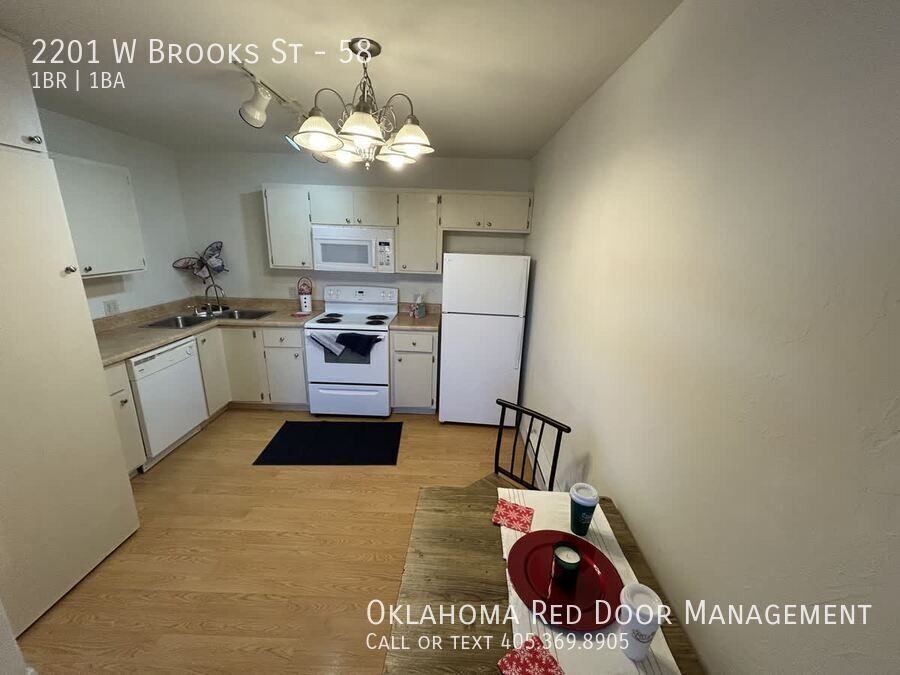 2201 W Brooks St #58 - Photo 2 of 10