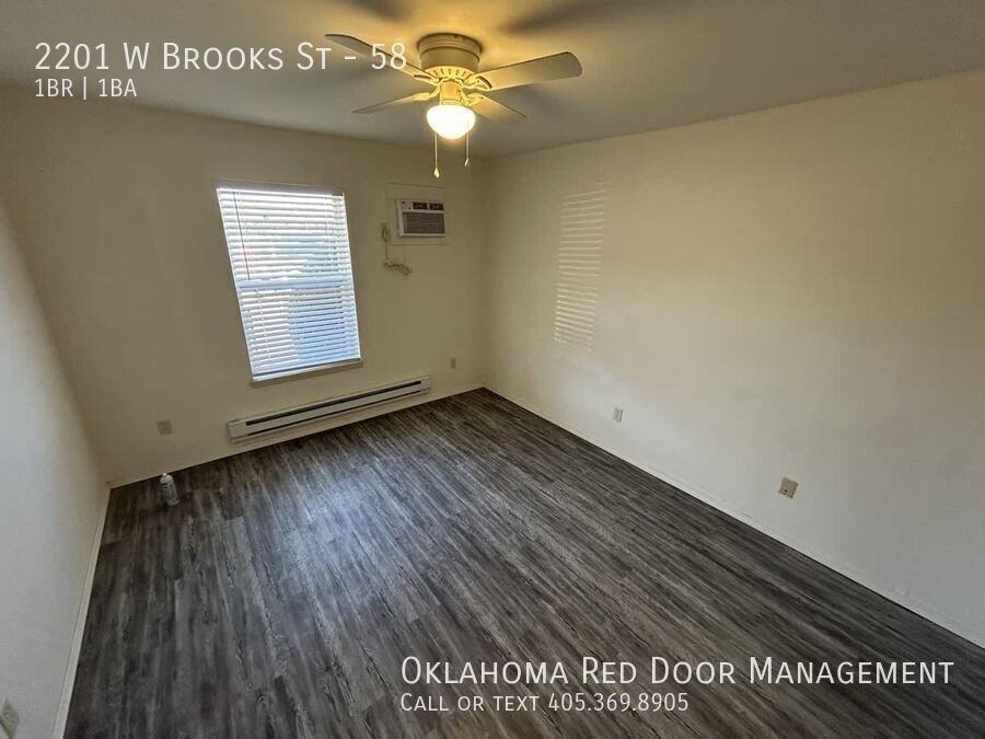 2201 W Brooks St #58 - Photo 3 of 10