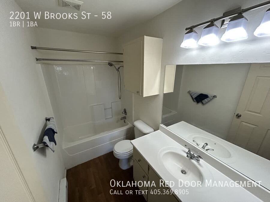 2201 W Brooks St #58 - Photo 4 of 10