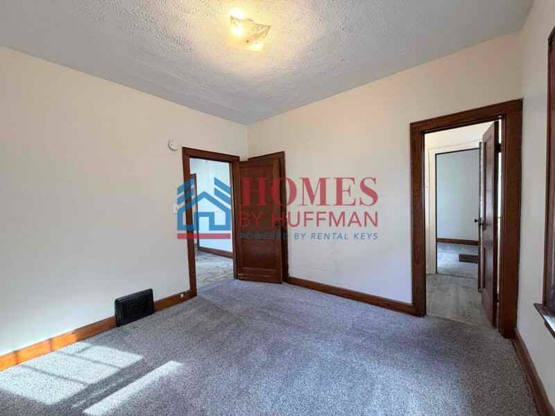 1116 Marshall Ave - Photo 7 of 14