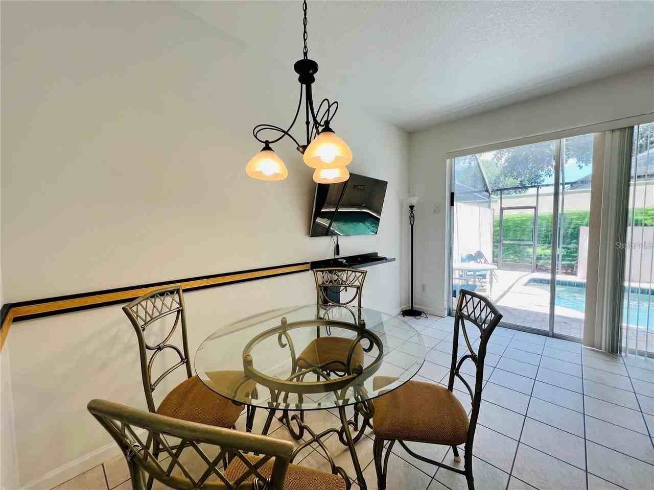 2413 Silver Palm Dr - Photo 6 of 23