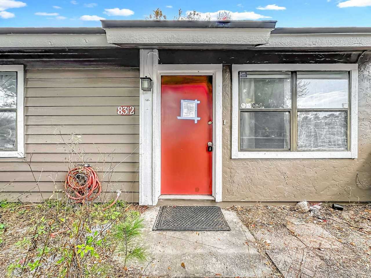 8312 Westover Ct - Photo 2 of 15