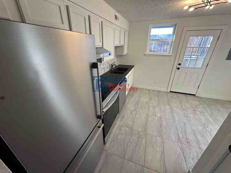 9110 E Girard Ave #2 - Photo 3 of 18