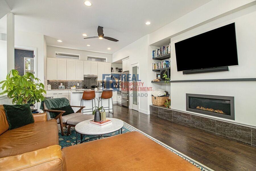 2349 Decatur St - Photo 3 of 22