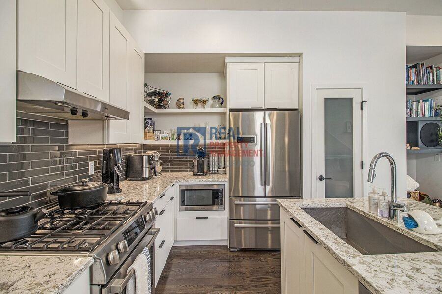 2349 Decatur St - Photo 6 of 22