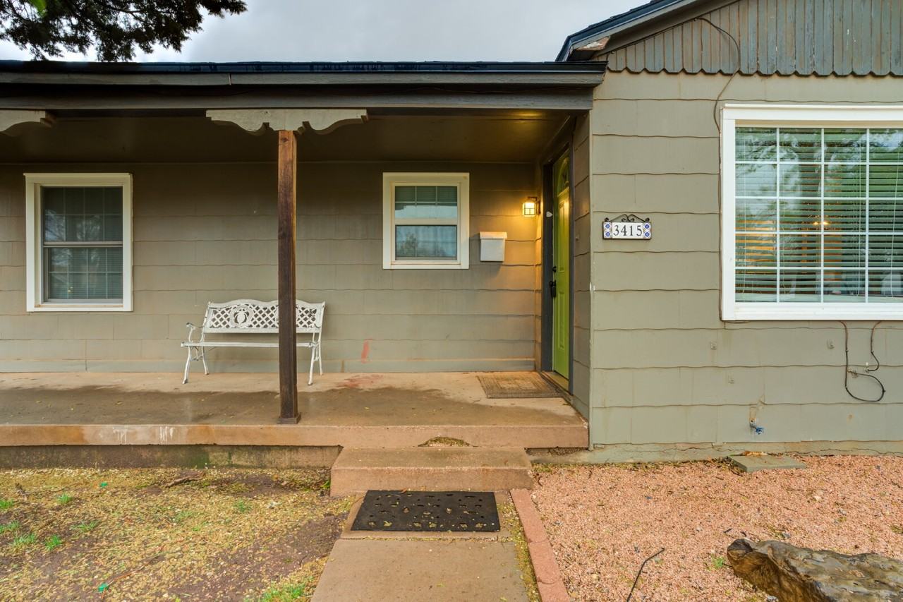 3415 27th St - Photo 3 of 30