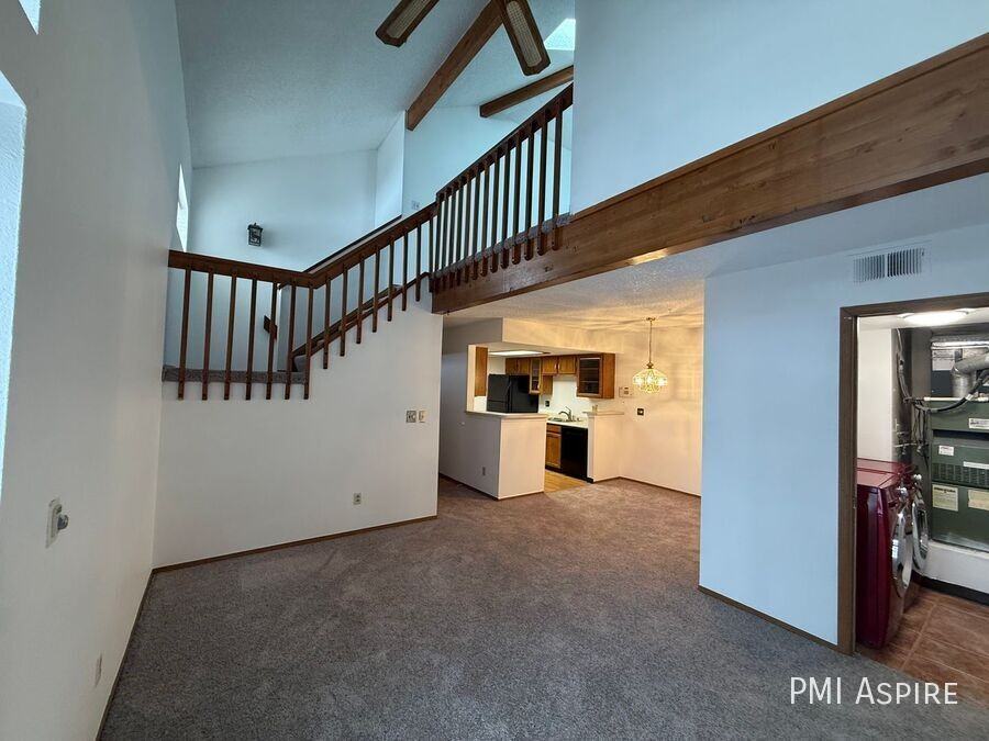 942 S Walden St #201 - Photo 2 of 15