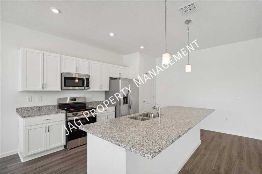 516 Fredericksburg St Sw - Photo 2 of 30