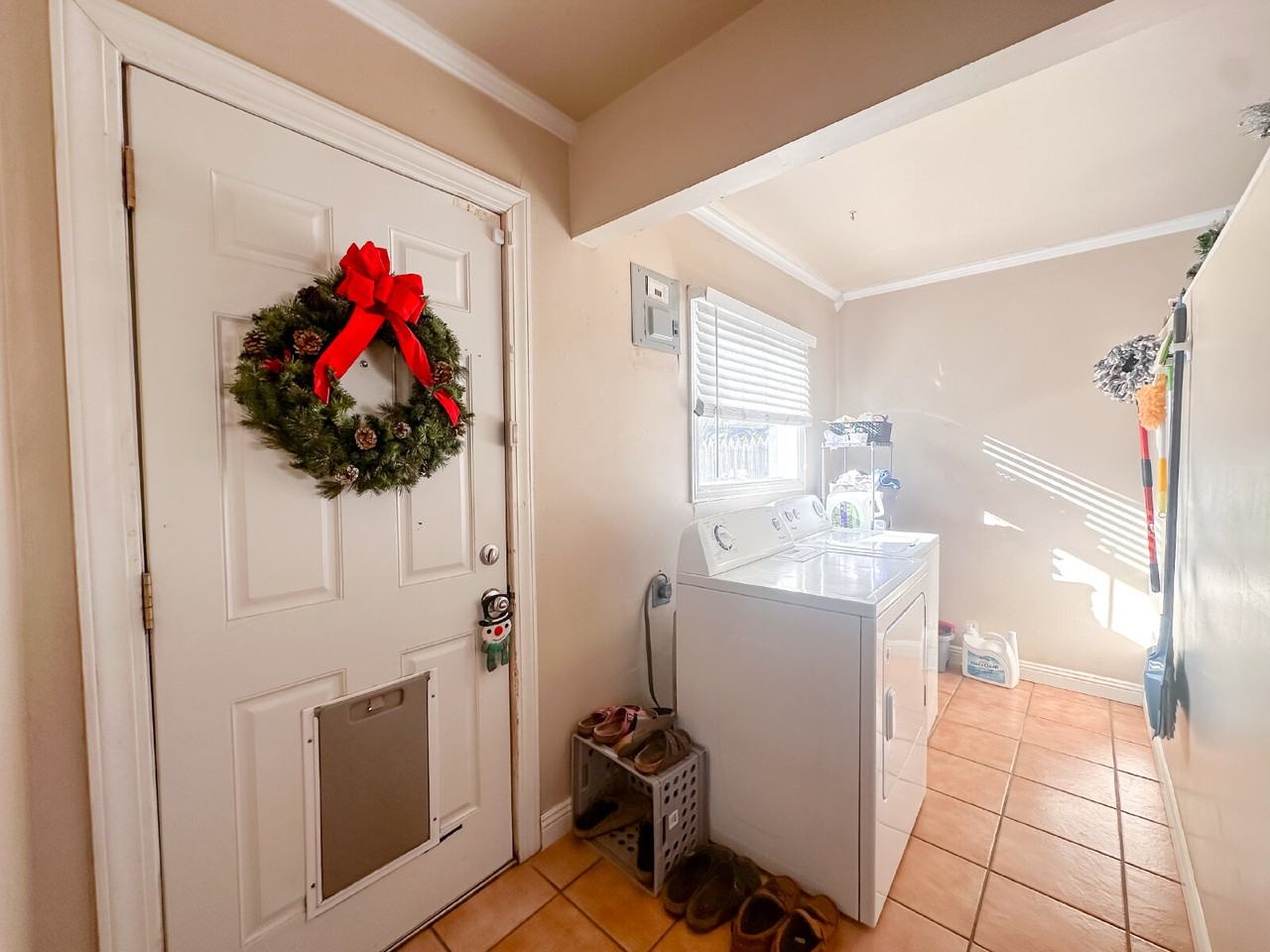 2613 37th St - Photo 6 of 11