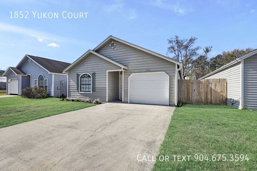 1852 Yukon Ct - Photo 2 of 20