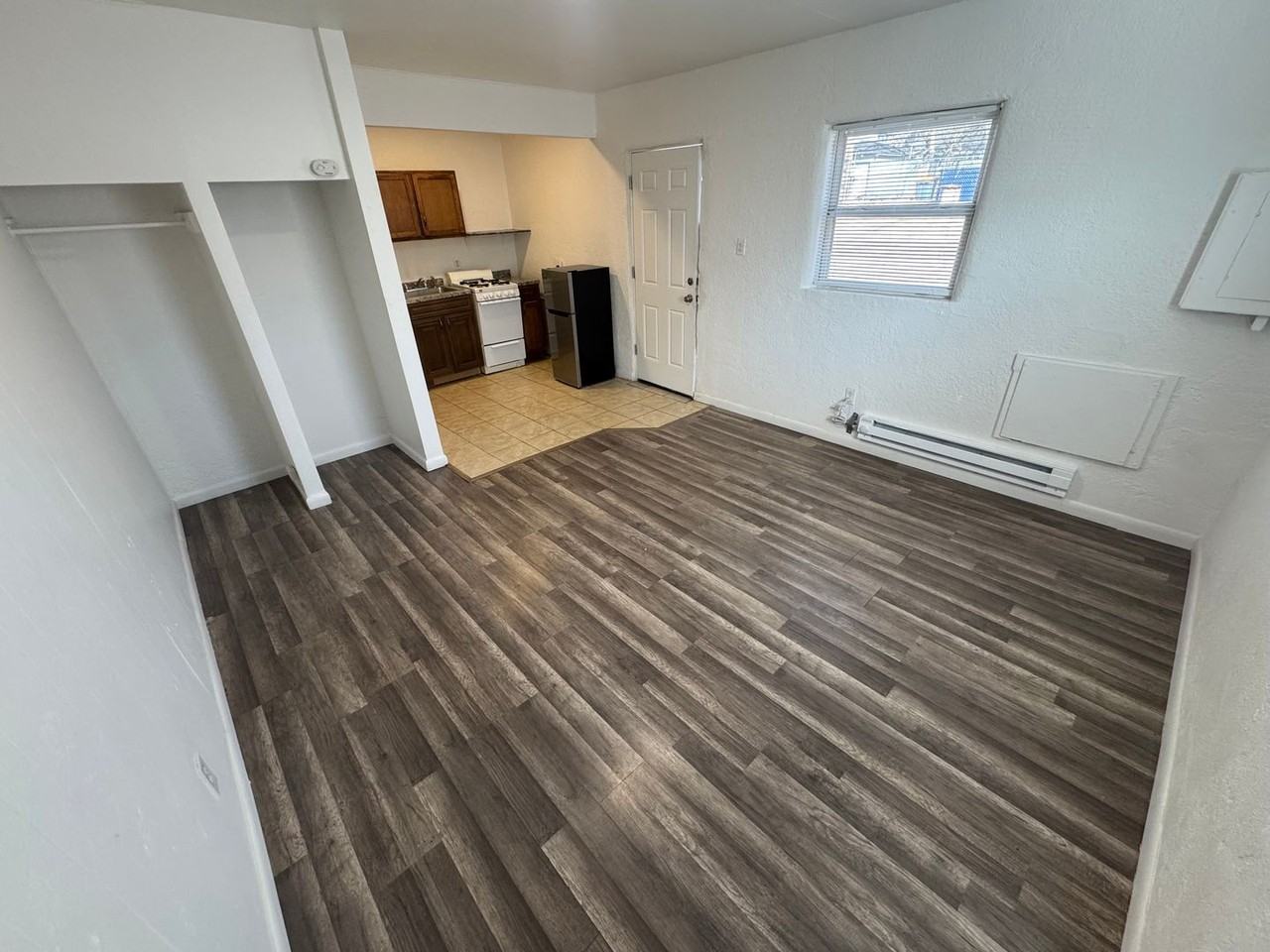 2712 W Colorado Ave #5 - Photo 3 of 11