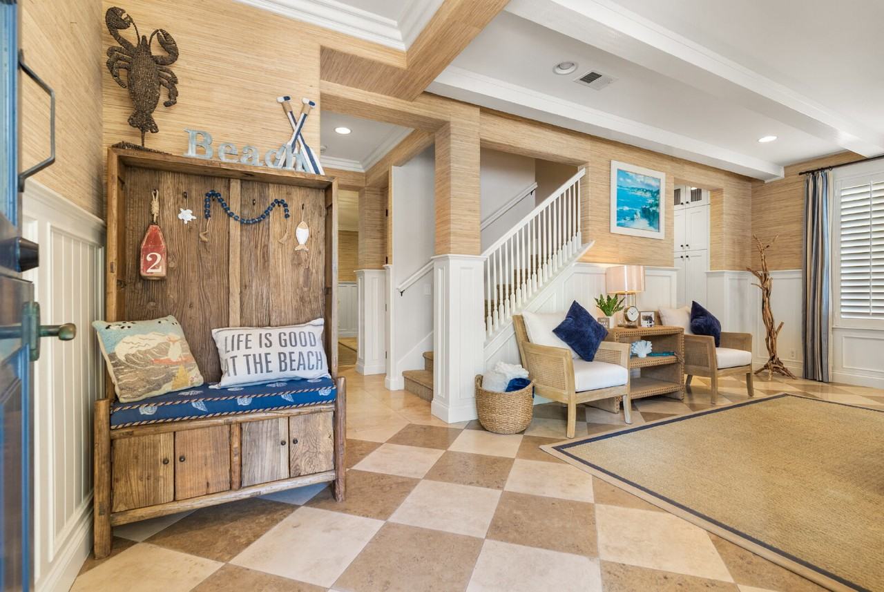 208 E Balboa Blvd - Photo 7 of 45