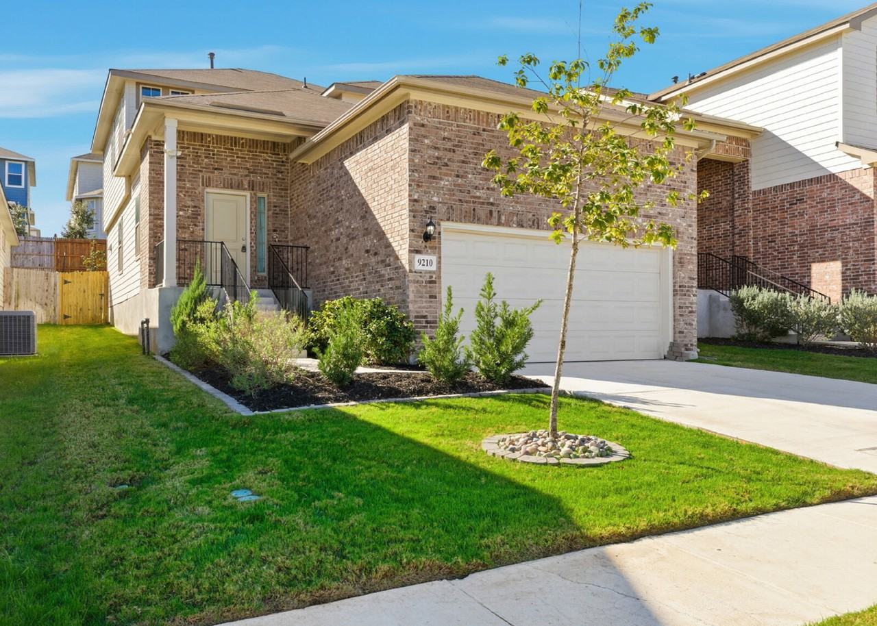 9210 Mccoy Pass - Photo 2 of 22