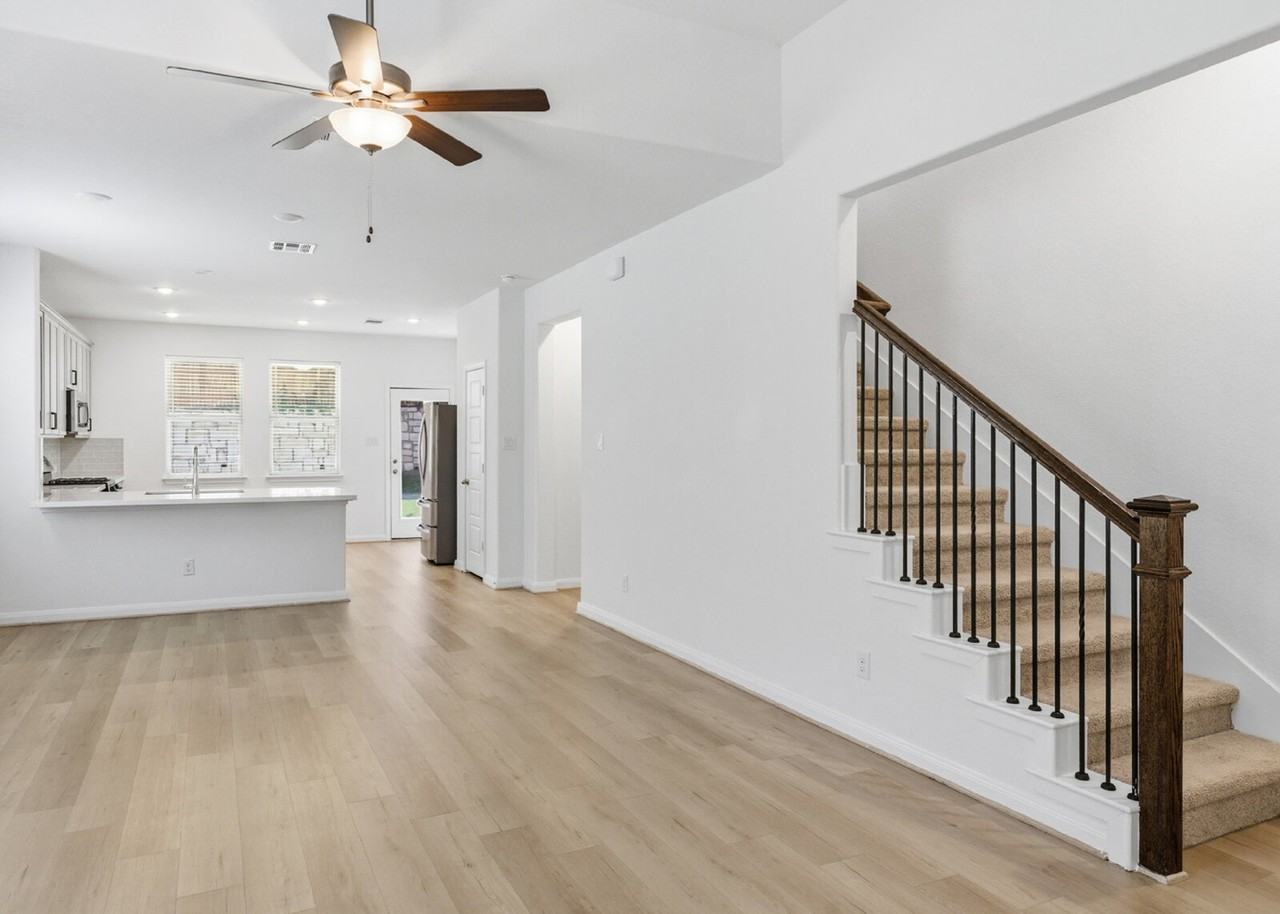 9210 Mccoy Pass - Photo 3 of 22