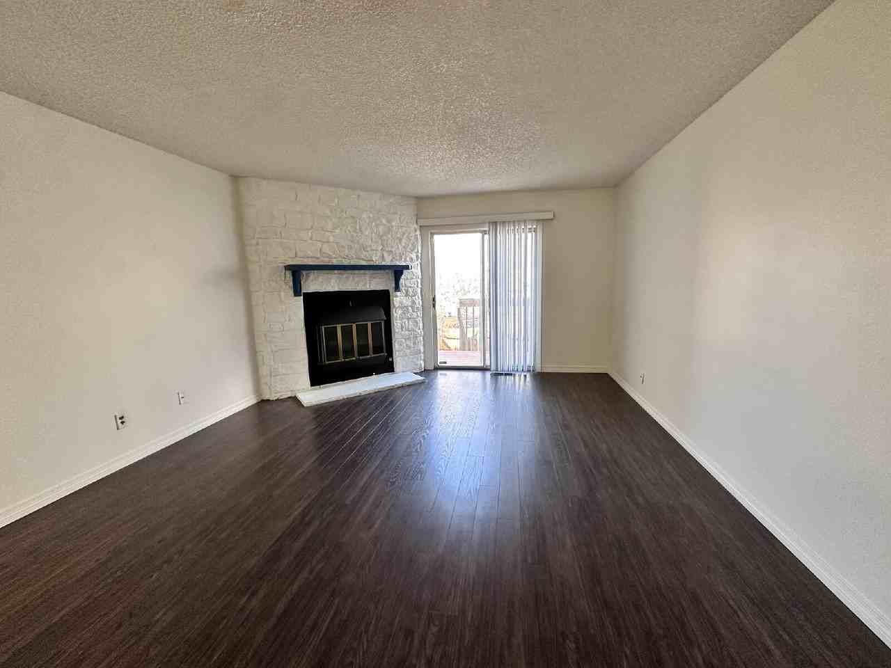 9559 W Coal Mine Ave Apt B - Photo 3 of 13