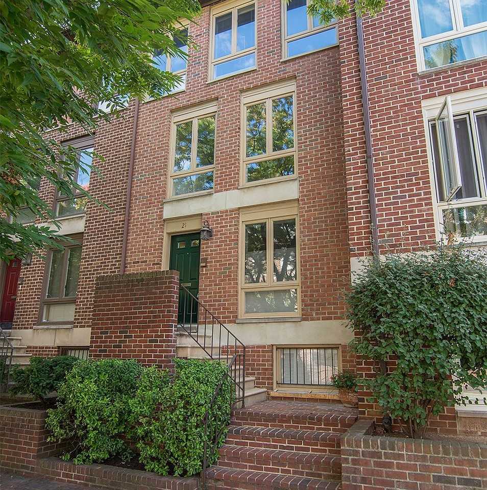 21 W Lee St - Photo 5 of 19