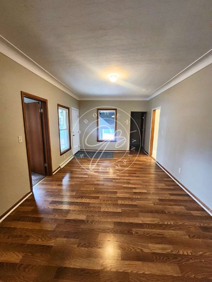 4239 Lewis Ave - Photo 3 of 29